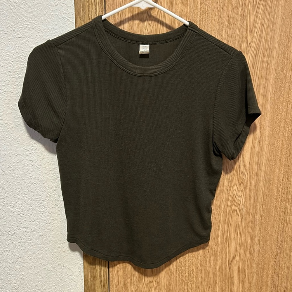 Old Navy Crop Tee.